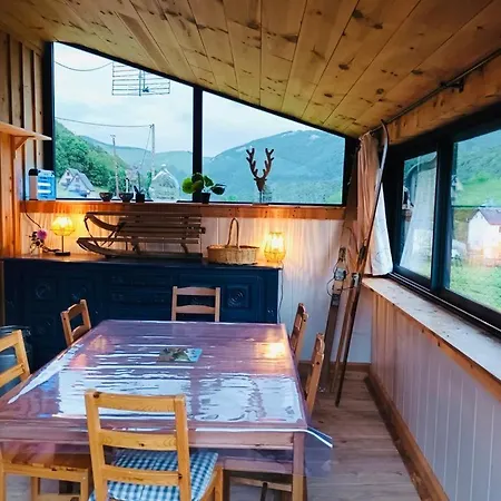 Ha-py Mountain Chalet