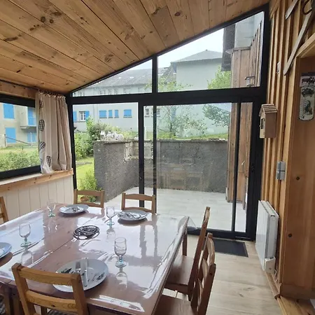 Le Aux Cerfs * Campan