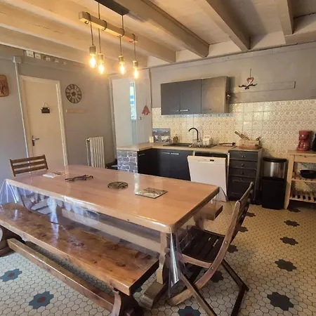 Le Aux Cerfs * Campan